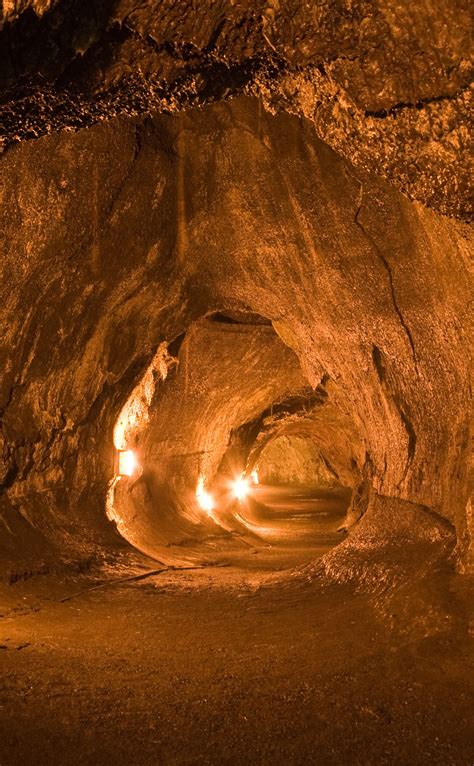 Thurston Lava Tube Big Island Hawaii Lava Tubes Volcano National Park