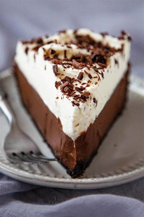 Seriously The Best Chocolate Cream Pie Recipe Video Foodtasia