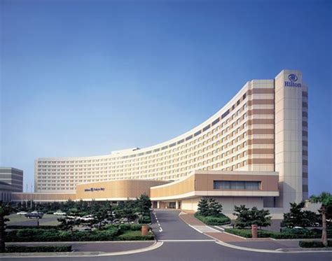 May 31, 2021 · 而衛浴設備中的浴缸，更設置於客廳窗邊，讓旅客可以一邊泡澡一邊欣賞東京灣的景色。 東京希爾頓露營主題房，露台. 東京灣希爾頓飯店(Hilton Tokyo Bay Hotel) 訂房/日本最大級線上酒店預定網 - Japan Traveler Online
