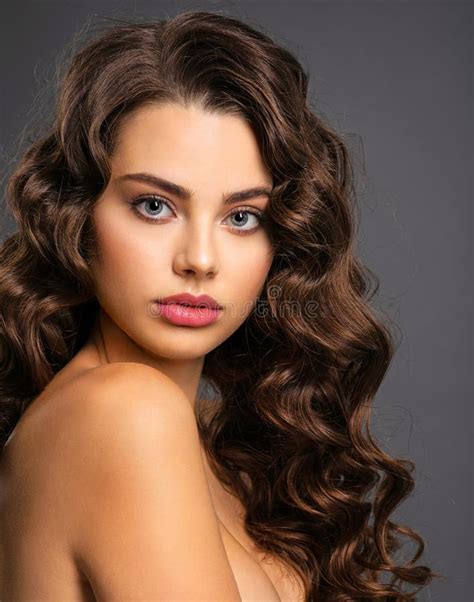 414 Young Beautiful Girl Curly Hair Smoky Eye Makeup Stock Photos