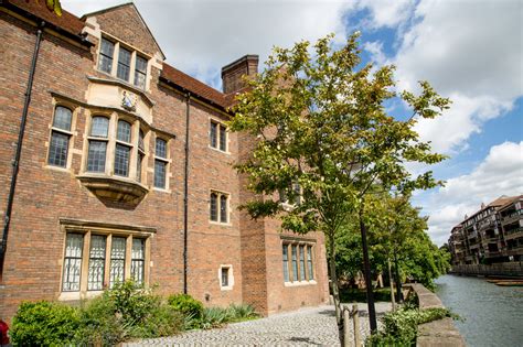 Magdalene College Cambridge University Summer Course