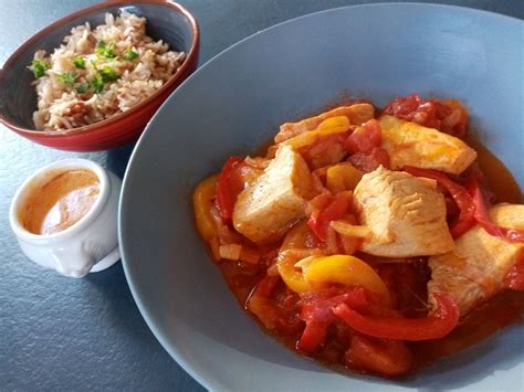 Poulet basquaise riz cuisiné et crème de chorizo de Cyril Lignac dans
