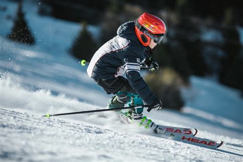 How Fast Do Skiers Go With 5 Examples Commutter
