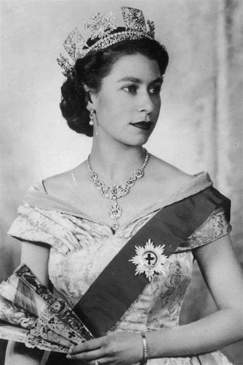 Queen Elizabeth Hair The 50 Most Iconic Hairstyles Of