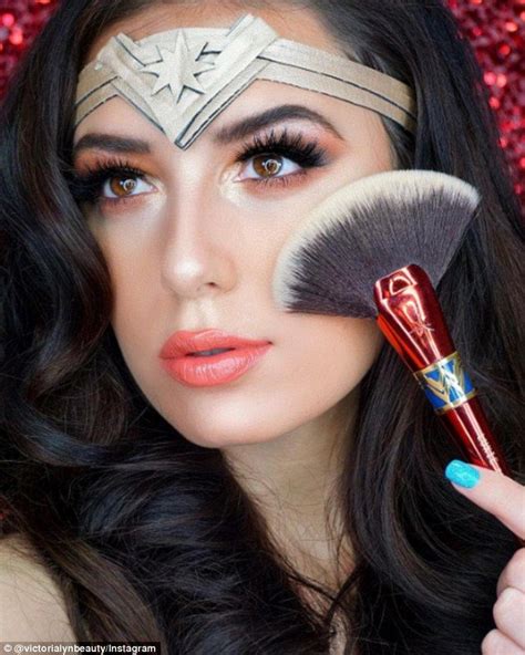 These Are Going To Be The Most Popular Halloween Make Up Looks Wonder Woman Makeup Halloween