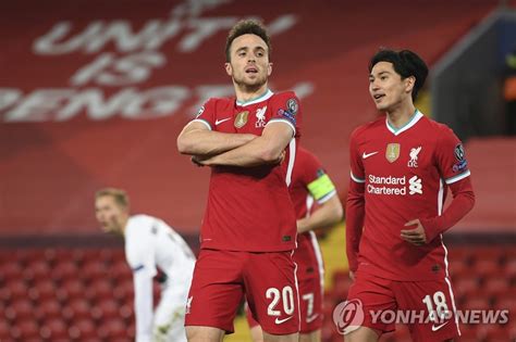 Liverpool football club is a professional football club in liverpool, england, that competes in the premier league, the top tier of english. '조타 결승골' 리버풀, 1만 번째 골로 미트윌란 제압…UCL 2연승 ...