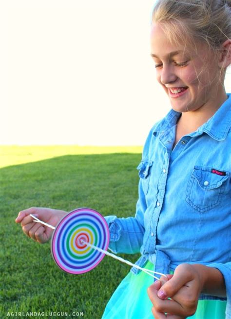 diy paper spinner for endless fun make and takes diy arts and crafts arts and crafts for