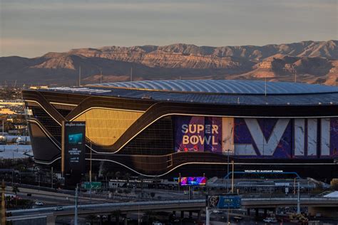 A Look At Las Vegas Glitzy Allegiant Stadium The Host For Super Bowl