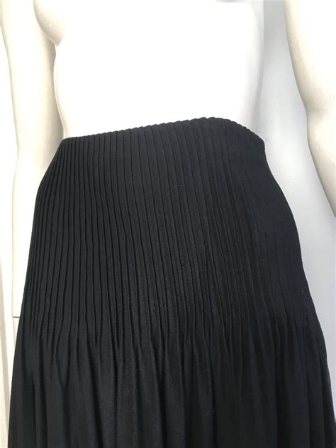 Emanuel Ungaro 1990s Silk And Cotton Pleated Black Skirt Size 10 For