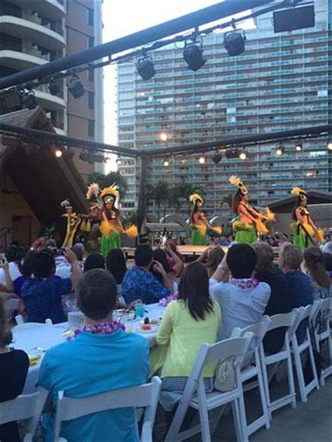 WAIKIKI STARLIGHT LUAU Honolulu Waikiki Restaurant Bewertungen