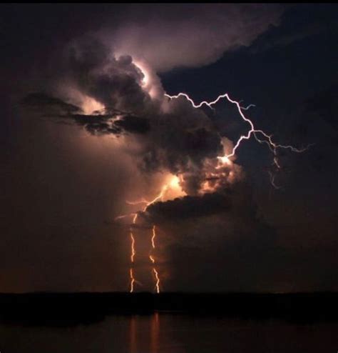 Shared by chafer and tooth. Lightning storms aesthetic #lightning #storms #aesthetic ; blitzstürme ästhetisch ; foudre ...