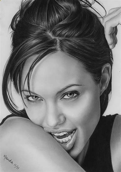 Dibujo A Grafo Angelina Jolie Por Ivette Manda Retrato A Lápis