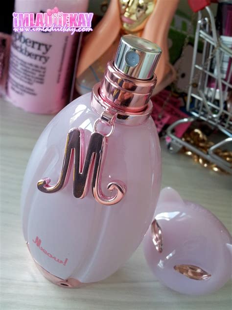 Katie perry is a stylish and shocking singer who draws attention with her deep voice and bright songs. Kay Cake Beauty: Katy Perry - Meow Perfume Review