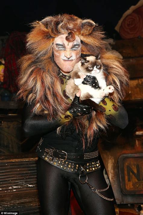 This is a community for sharing and requesting audio cast albums from stage and screen musicals. Leona Lewis is upstaged by Grumpy Cat backstage at the Broadway revival of Cats | Daily Mail Online