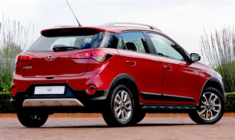 Hyundai i20 active s engine and mileage: Here's how much the facelifted Hyundai i20 costs in SA ...
