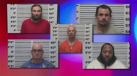 Missouri Manhunt Underway For 5 Escaped Inmates Including Three Known Sex Offenders Fox News