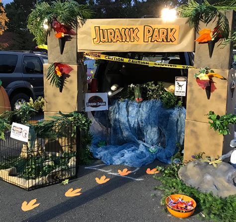 Pin By Lisa Thomas On Trunk Or Treat Jurassic Park Birthday Party