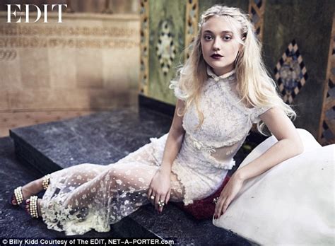 People Love To See Conflict Dakota Fanning Stuns In Edgy Gothic