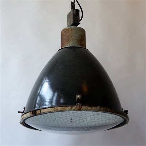 Find the best industrial pendant lighting for your home in 2021 with the carefully curated selection available to shop at houzz. Large French Industrial Pendant Light at 1stdibs