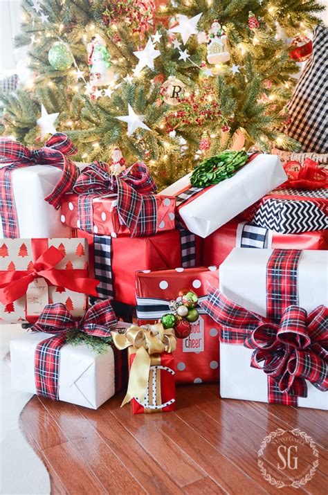 Free for commercial use no attribution required high quality images. 10 VERY BEST CHRISTMAS GIFT WRAPPING TIPS - StoneGable