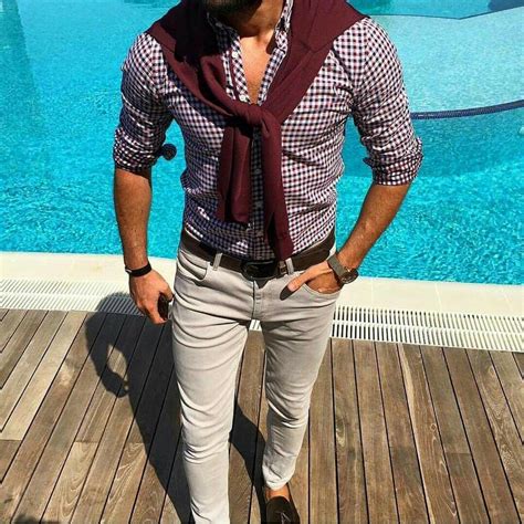 Top Tendance 20 Inspiration Chemise Avec Pantalon Bordeaux 2020 Sport Mode