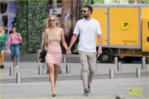 Jennifer Lawrence Cooke Maroney Hold Hands In Paris Photo 4126241
