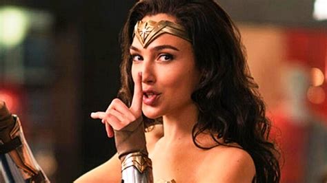 See Gal Gadot Looking Mischievous In A Cute Close Up
