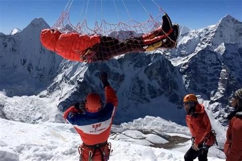 Mount Everest Bodies