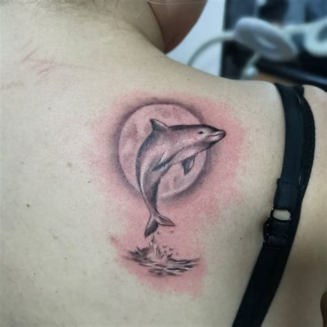 29 Memorable Dolphin Tattoo Ideas 2023 Inspiration Guide