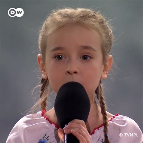 Ukrainian Girl Who Sang In Bomb Shelter Performs In Poland 🇺🇦 Remember 7 Year Old Amelia