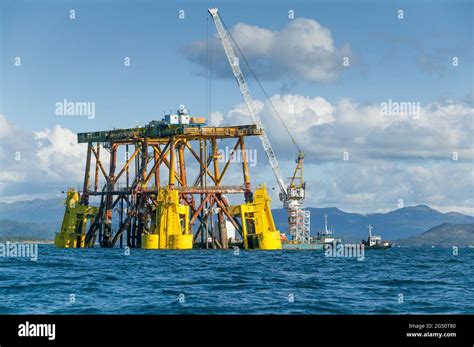 Petroleum Drilling Rig Hi Res Stock Photography And Images Alamy