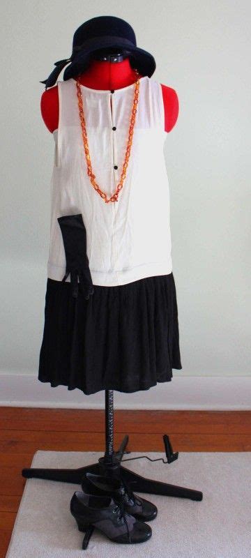This week, it's the humans turn with this diy flapper costume! 8 Easy 1920s Costumes You Can Make - Flapper dress for day wear #DIY #costumes | 1920s costume ...