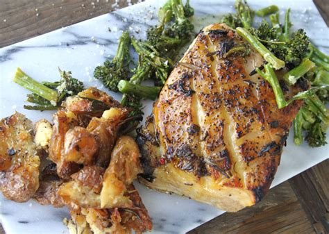 Sprinkle with salt and pepper and place the pork loin in a shallow roasting pan. Pork loin roast with parmesan broccoli and duck fat potatoes