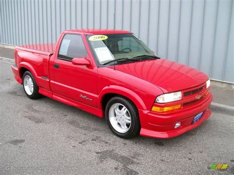 2000 Victory Red Chevrolet S10 Xtreme Regular Cab 1085818 Gtcarlot