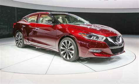 2016 Nissan Maxima Debuts In New York News Car And Driver