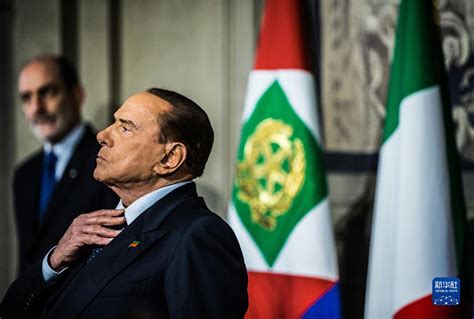 وفاة رئيس الوزراء الإيطالي السابق سيلفيو برلسكوني