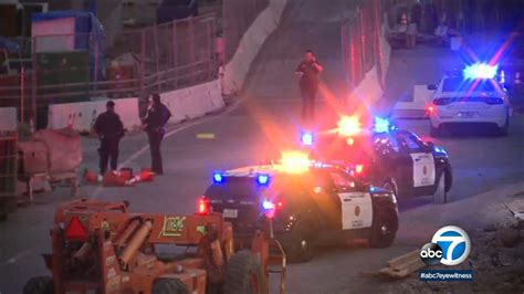 Man Shot Dead After Opening Fire At San Ysidro Port Of Entry Abc7 Los Angeles