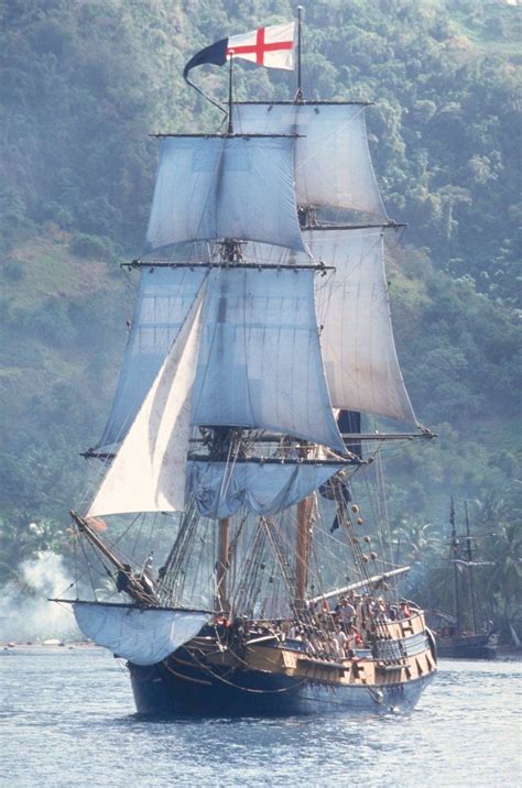 Pirates Of The Caribbean Encyclopedia Old Sailing Ships Sailing