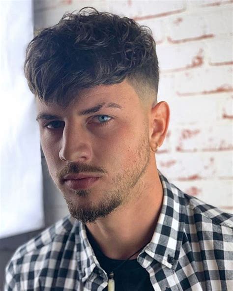 I need to create a very cool and modern style with 2020 men's haircuts. 60 Best Young Men's Haircuts | The latest young men's ...
