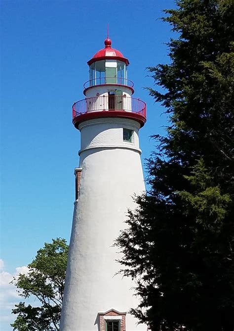 Picking up the lake erie shoreline near sandusky, ohio, the oldest active light further north, near the city marina in buffalo, are the lighthouses of buffalo, including the buffalo main light, the buffalo. Marble Lighthouse, Lake Erie Ohio | Lake erie ohio ...