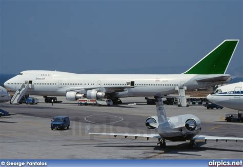 N602ff Boeing 747 100 Tower Air Medium Size