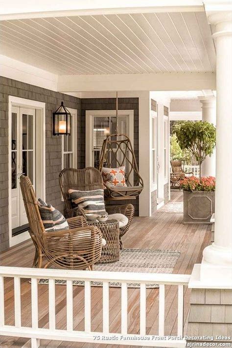 Relax In Style With These 15 Farmhouse With Front Porch Ideas