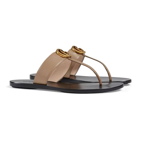 Gucci Leather Thong Sandal With Double G In Beige Natural Lyst