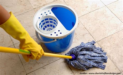 Untuk membersihkan nat pada lantai keramik ini sebenarnya tidak terlalu sulit. 9 Cara Membersihkan Nat Keramik | Disertai Tips Merawatnya