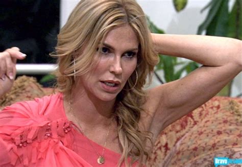 Real Housewives Of Beverly Hills Star Brandi Glanville Wears Posh Mommys Two Disc Gold Necklace