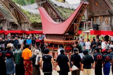 Perbedaan Rambu Solo Rambu Tuka Dalam Upacara Adat Suku Toraja