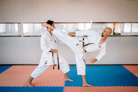 10 Motivos Para Praticares Karaté Karate Alcanena