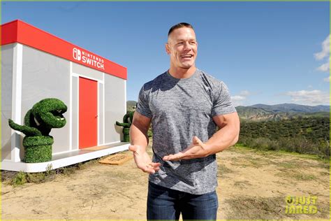 Photo John Cena Puts His Huge Muscles On Display In The Desert 04