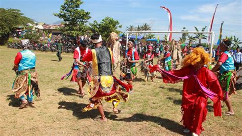 Kuda Lumping A Javanese Traditional Art Editorial Image Image Of