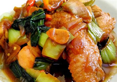 Potong sayap ayam sesuai keinginan, buang ujungnya terus cuci hingga bersih. Resep Ayam Sayur oleh ayu pratiwi_24 - Cookpad